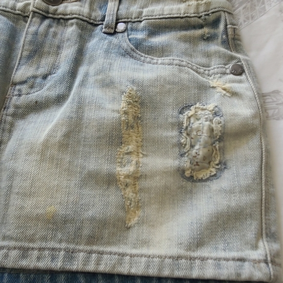 Mini skirt - Picture 2 of 5